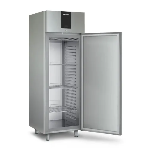 Smeg SPRF7NDX - côté ouvert avec les grilles