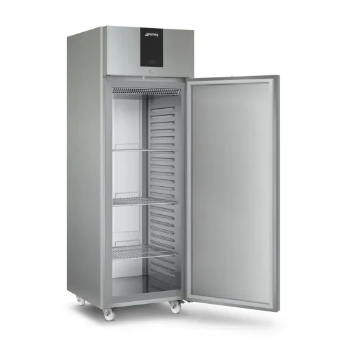 Smeg SPRF7NDXR - côté ouvert avec les grilles