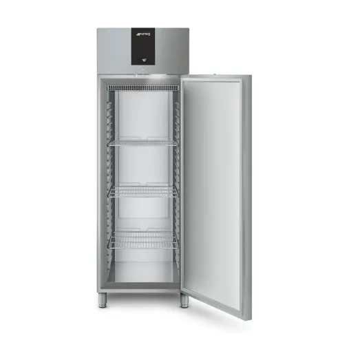 Smeg SPRF7PDX - ouvert de face avec les grilles