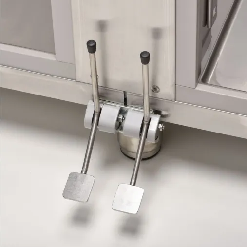 Liebherr Pedale Ouverture de Porte pour Armoire froide professionnelle 2 portes  en situation