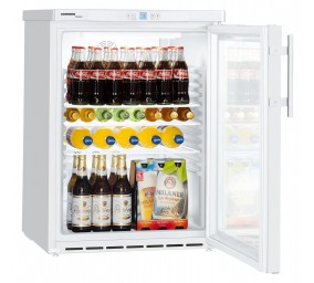Liebherr FKUv 1613 Petit réfrigérateur professionnel table top porte vitrée en situation